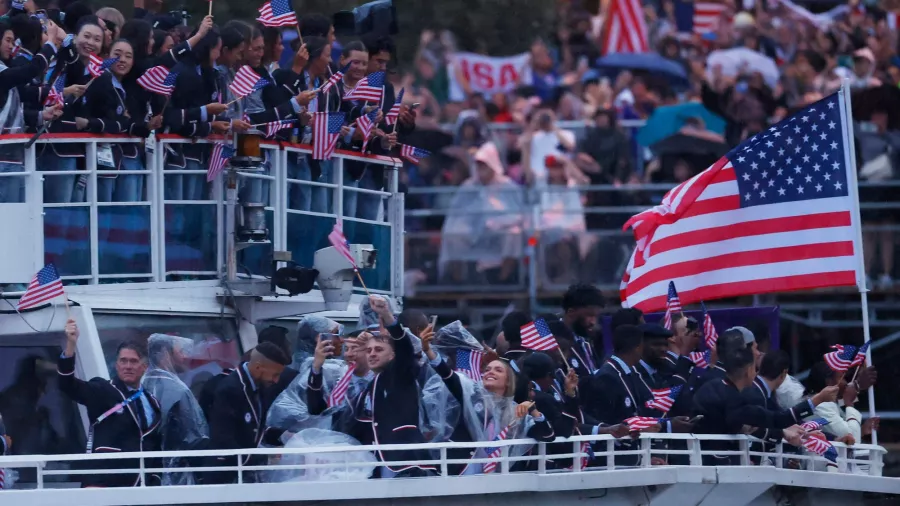 LeBron James y Coco Gauff guiaron al Team USA