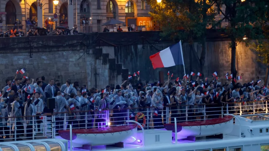 Los atletas franceses vivieron en grande la fiesta olímpica en casa