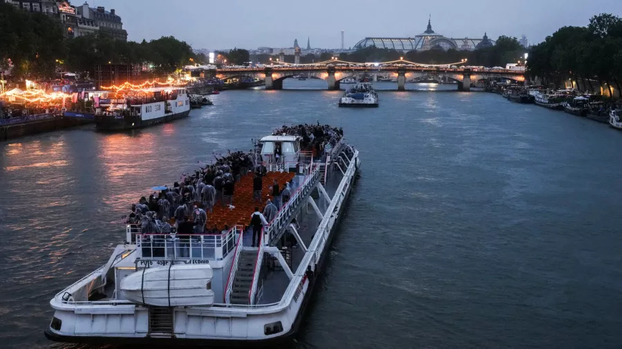 Los atletas franceses vivieron en grande la fiesta olímpica en casa