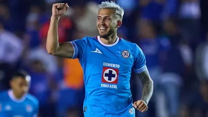 Campeones anteriores: Cruz Azul y León.