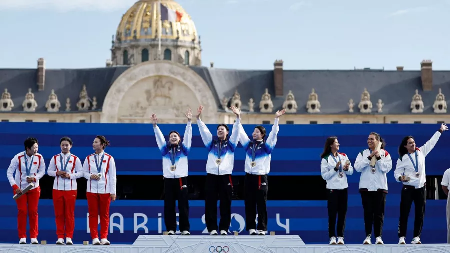 Primera medalla de México en tiro con arco por equipos