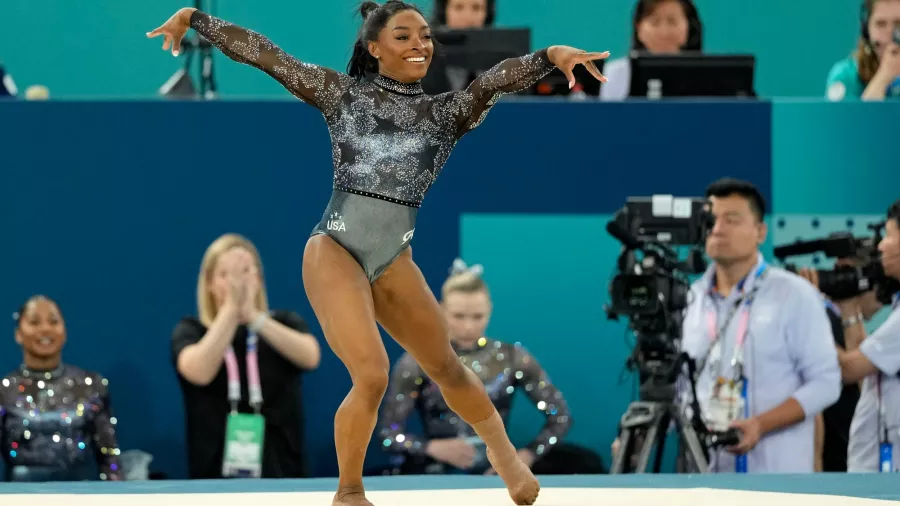 Simone Biles brilló en su regreso a Juegos Olímpicos