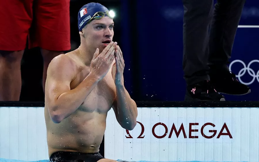 Leon Marchand rompe el récord de Michael Phelps