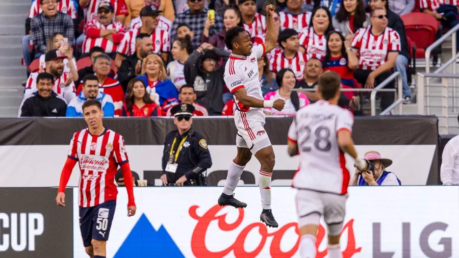 Así se vivió el primer tiempo en el Levi's Satadium,.