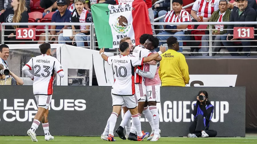 Chivas se fue abajo en su primer patrtido de la Leagues Cup.