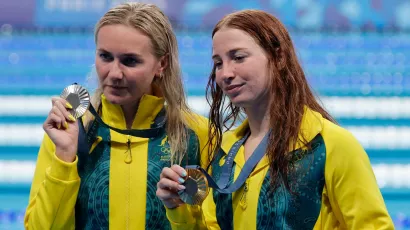 Australia hace el 1-2 en 200 metros libres con récord olímpico incluido