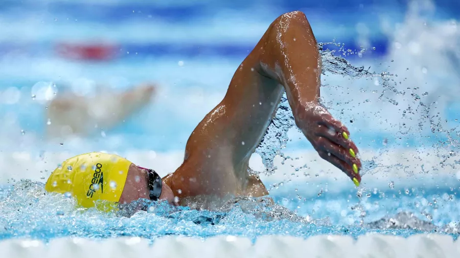 Australia hace el 1-2 en 200 metros libres con récord olímpico incluido