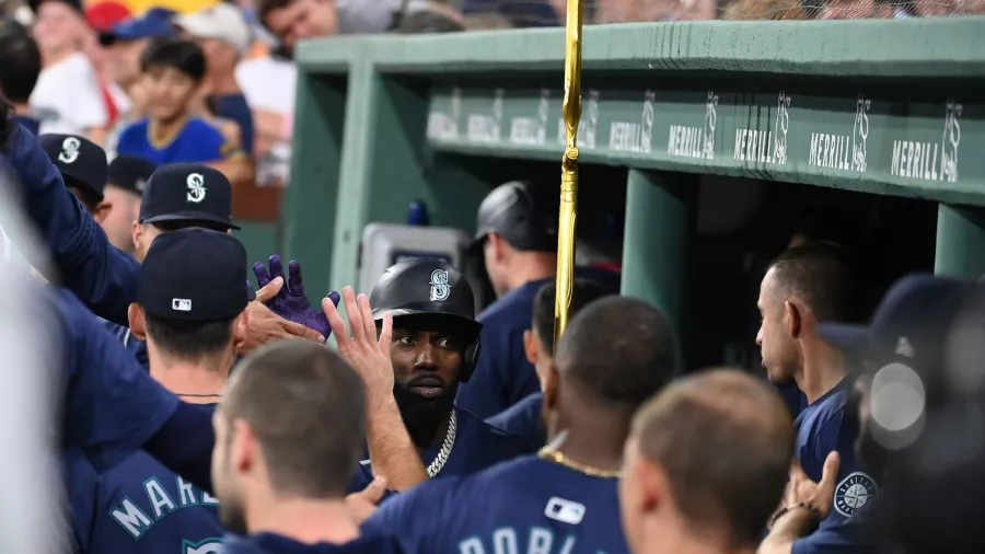 Randy Arozarena se 'estrenó' con los Seattle Mariners en el 'Monstruo Verde'