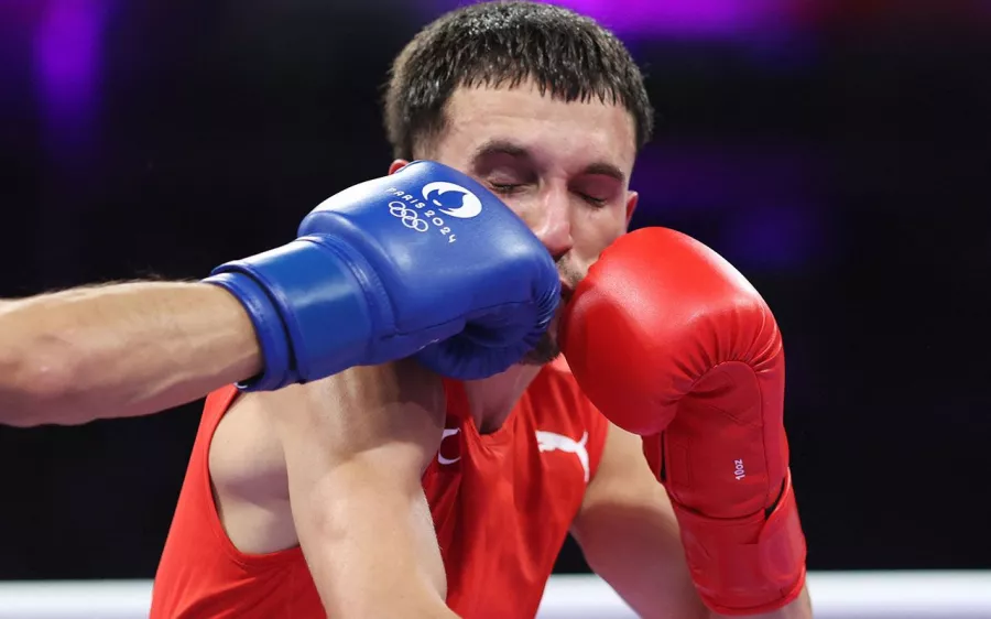 Los mejores golpes que dejó la jornada boxística en Paris 2024