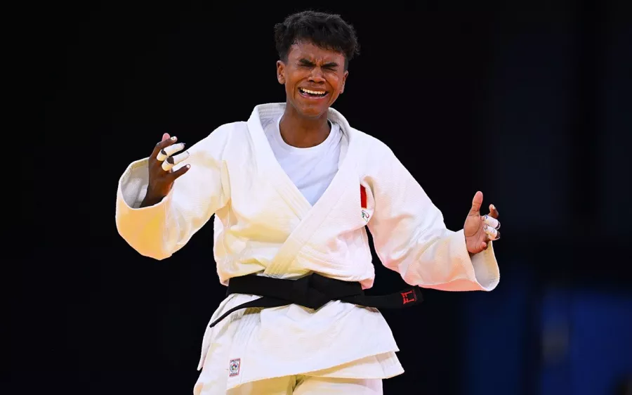 En cuartos de final, la judoca mexicana derrotó con punto de oro a la austriaca Lubjana Piovesana.
