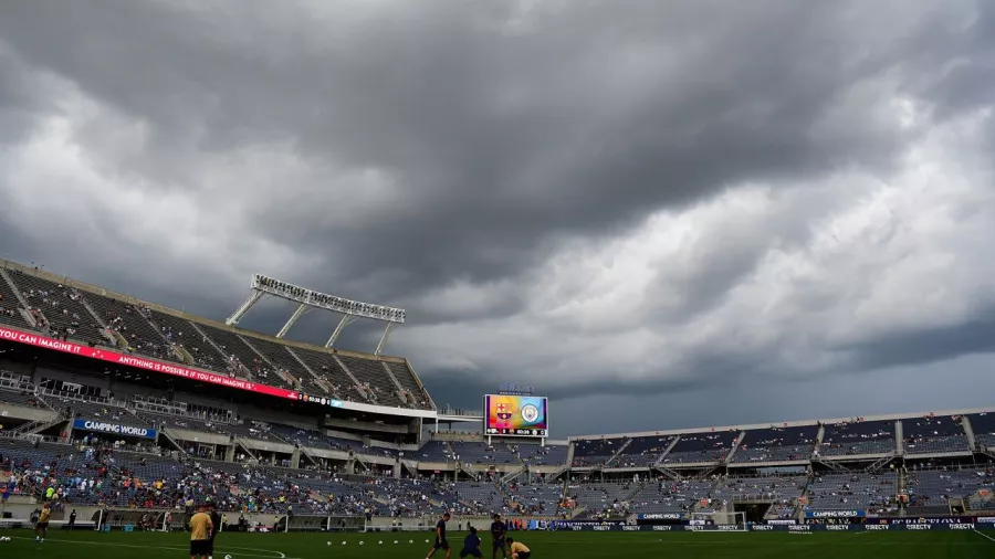 Una tormenta retrasó el partido entre Barcelona y Manchester City