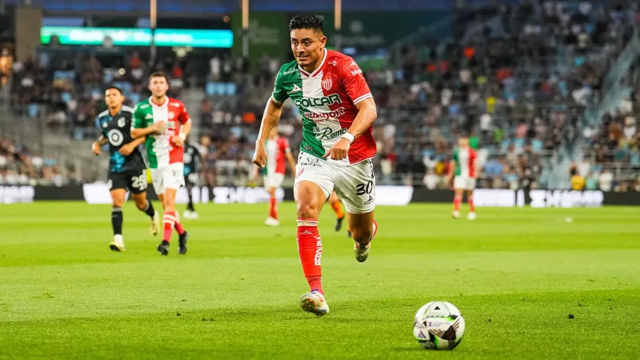 O sea, Necaxa jugó 70 minutos con un jugador más y ni un gol pudo hacer.