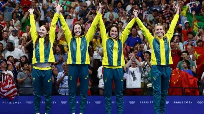 Después de 16 años, Australia gana el relevo 4x100 m libres