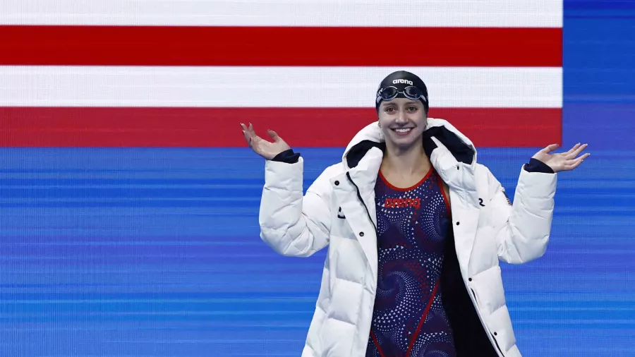 La estadounidense también fue parte del equipo que se llevó la plata en el relevo 4x100 metros libres.