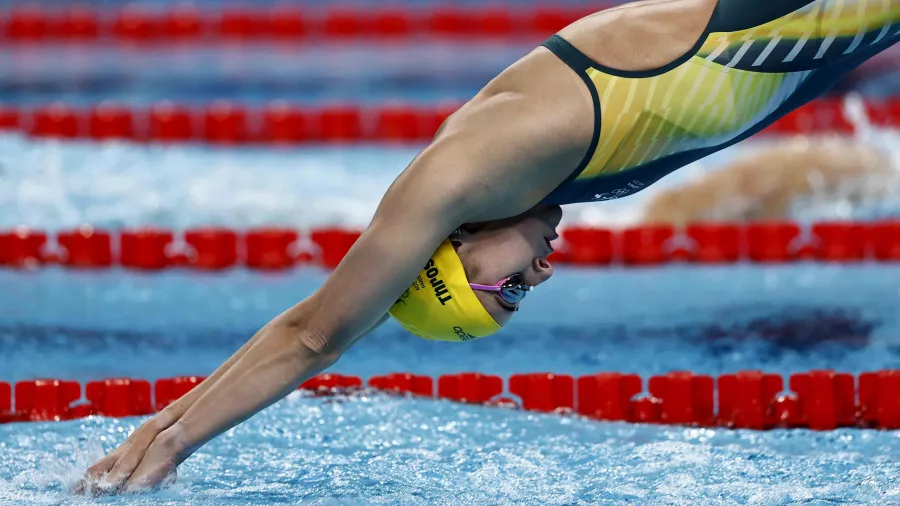 Después de 16 años, Australia gana el relevo 4x100 m libres