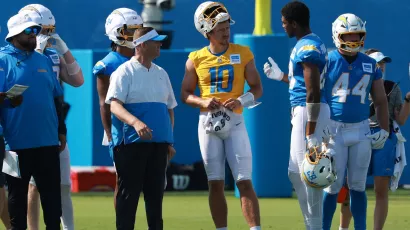 La lesión de Justin Herbert preocupa a los Chargers