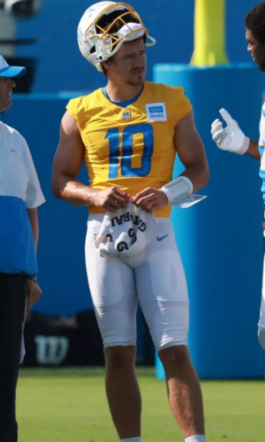 La lesión de Justin Herbert preocupa a los Chargers