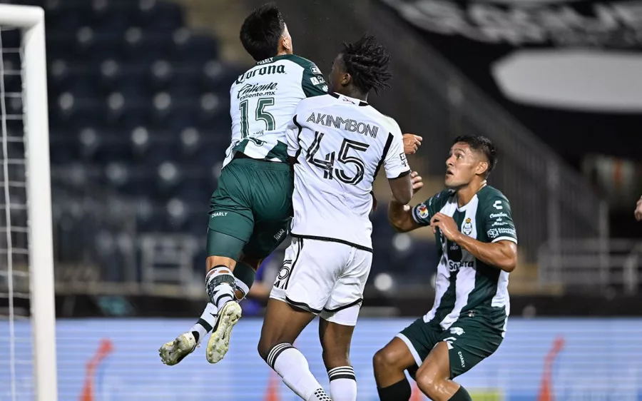 Santos, goleado y casi eliminado en la Leagues Cup