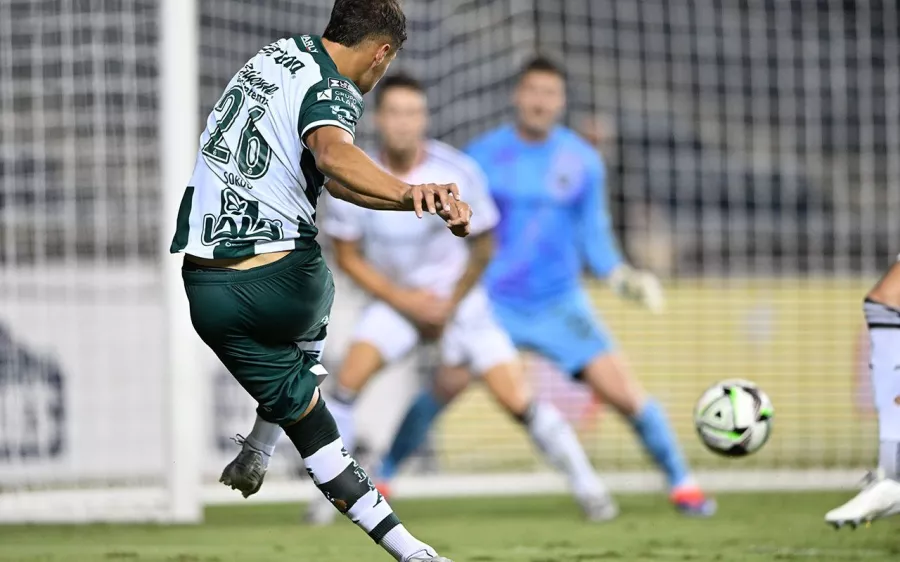 Santos, goleado y casi eliminado en la Leagues Cup