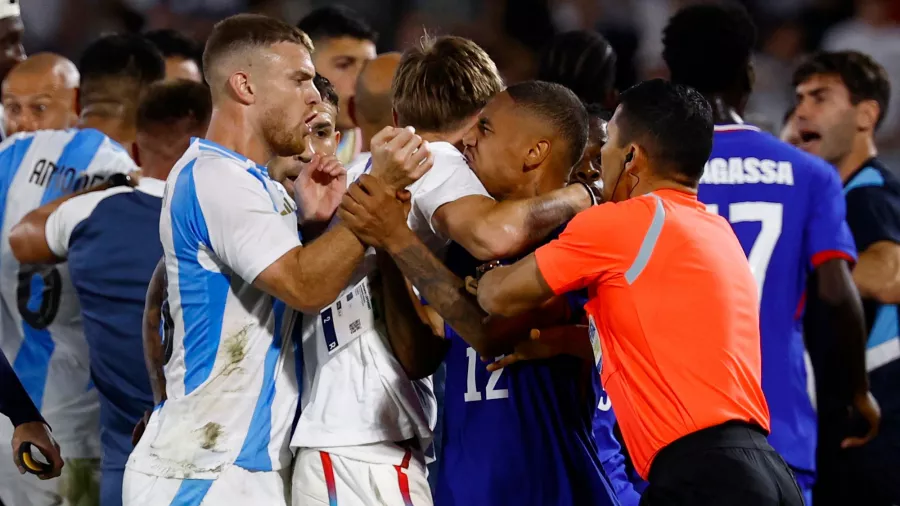 Los ánimos se desbordaron entre Argentina y Francia