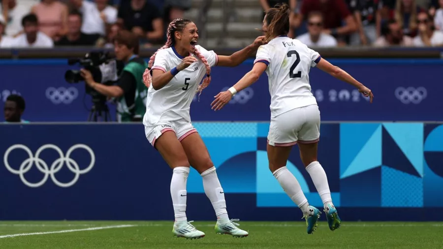 Estados Unidos venció a Japón y avanzó a semifinales en futbol femenil