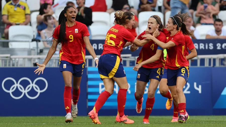 Irene Paredes marcó el empate al 90+7 y el partido se fue a tiempo extra y penales