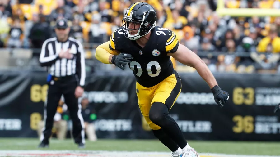 8.- T. J. Watt