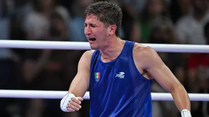 Marco Verde aseguró medalla para México tras vencer a Nishant Dev en cuartos de final.