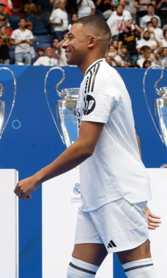 Kylian Mbappé conocerá a sus compañeros de Real Madrid este miércoles