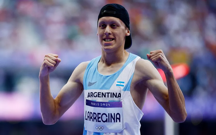 El atleta argentino que corrió con gorra en la pista de París 2024