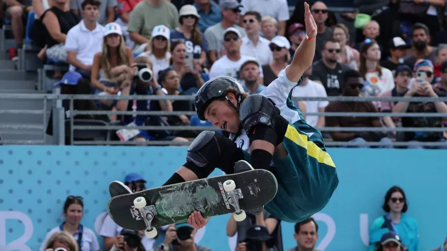 Keegan Palmer se convirtió en doble campeón olímpico tras ganar el oro en park varonil en skateboarding en Tokio 2020 y París 2024