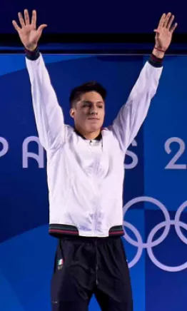 Osmar Olvera es finalista en trampolín de 3 metros