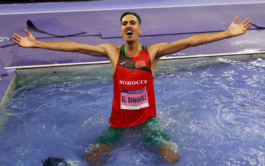 Sufián El Bakkal gana el oro y celebra en la fosa con agua