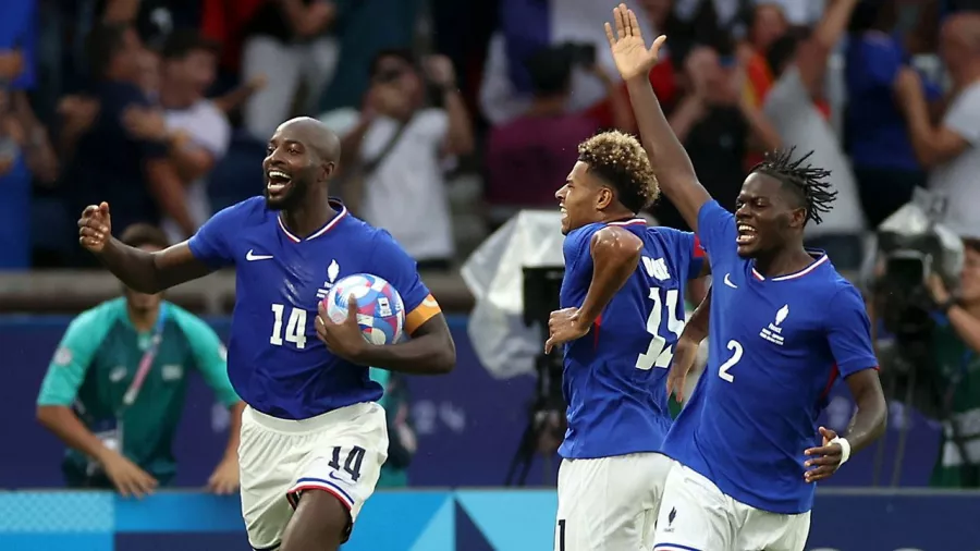 Con dos goles en la recta final del partido, Francia empató 3-3 la final del futbol olímpico varonil ante España.