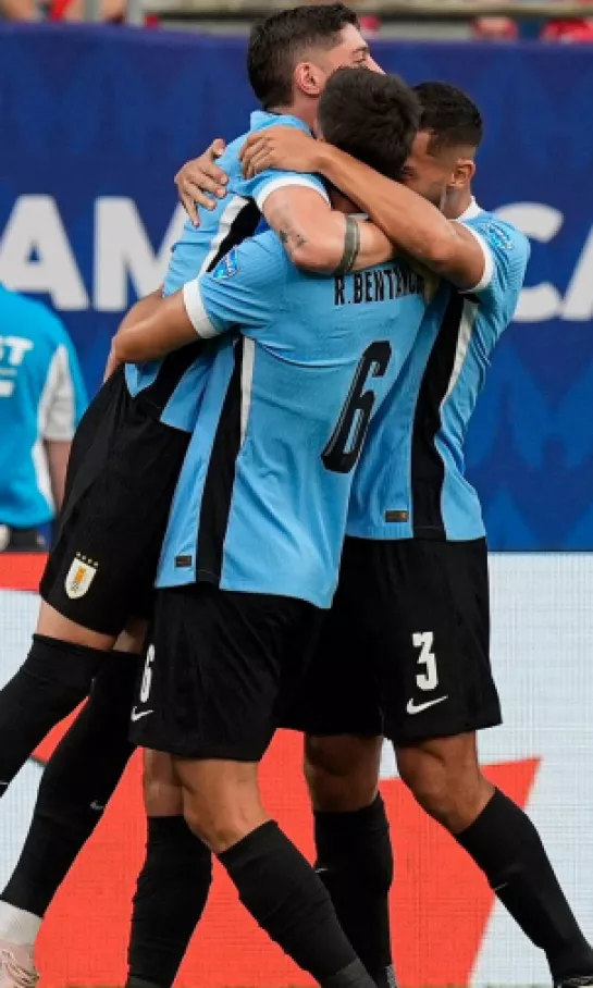 La camiseta de Uruguay, en la mira de 4 grandes marcas