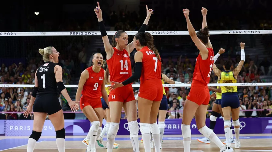 Turquía ganó el tercer set 22-25 