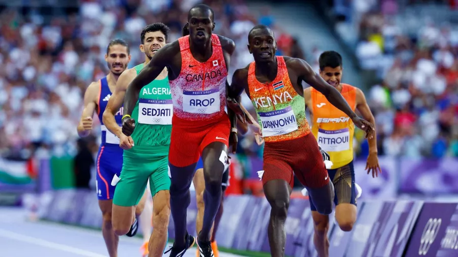 Emmanuel Wanyonyi ganó los 800 metros en París 2024 por una centésima