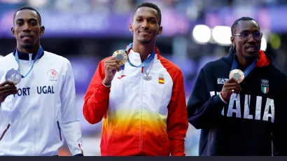 Tres cubanos en el pódium; tres medallas para Europa en Salto Triple