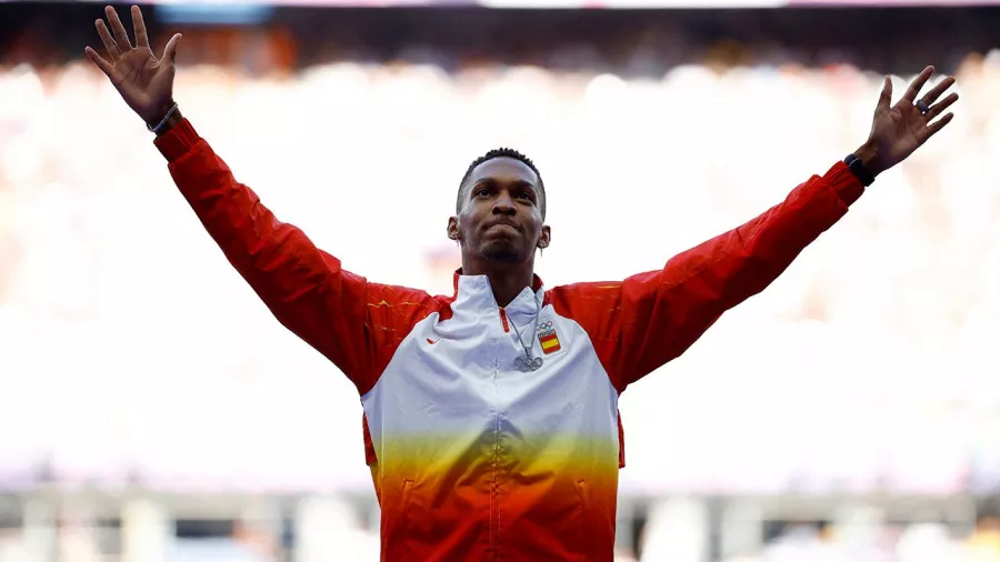 Así se celebraron los vencedores de salto triple en París 2024.