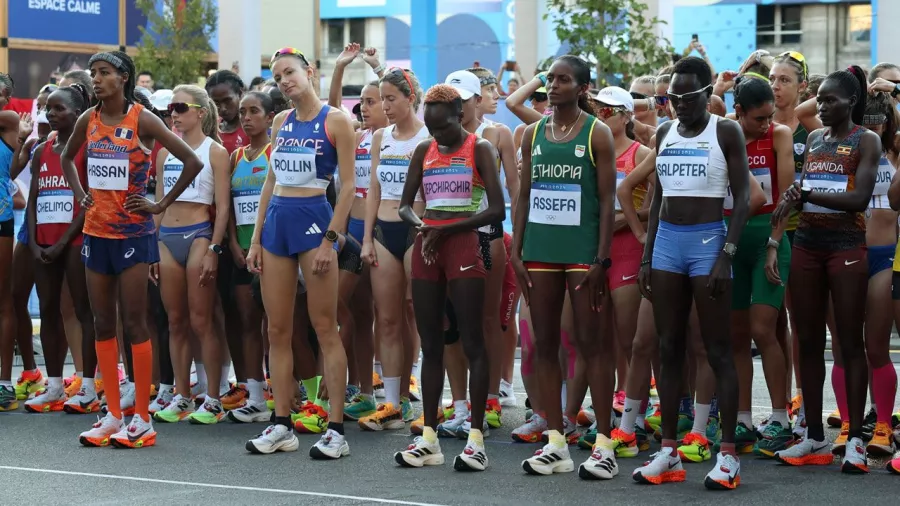 Hassan se convirtió en campeona del maratón de París 2024 con un tiempo de 2:22:55