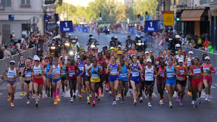 Sifan Hassan impuso nuevo récord olímpico en el maratón femenil