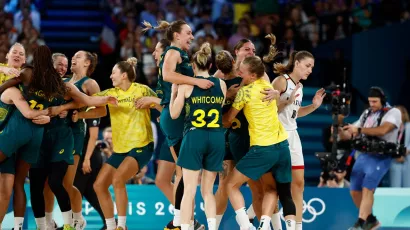 Australia le arrebató el bronce a Bélgica en básquetbol en París 2024