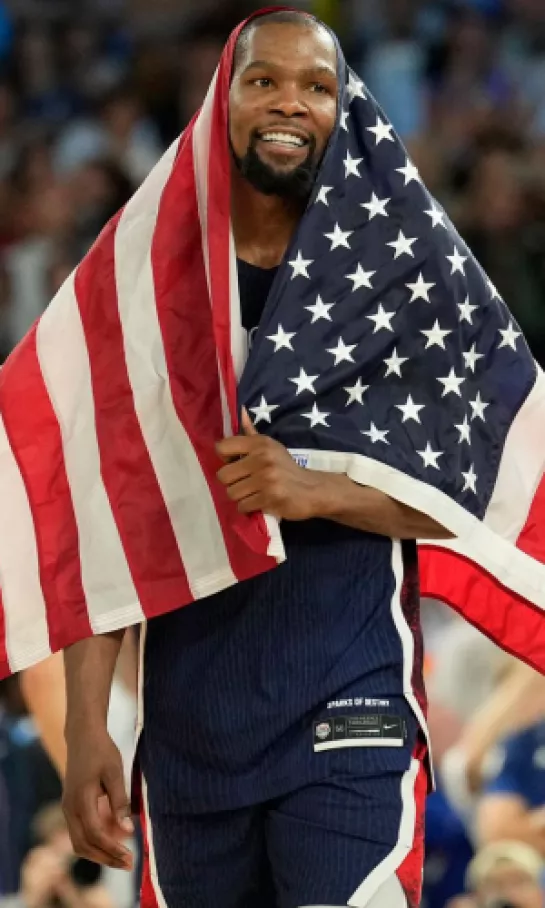 Kevin Durant, orgulloso de representar a su país