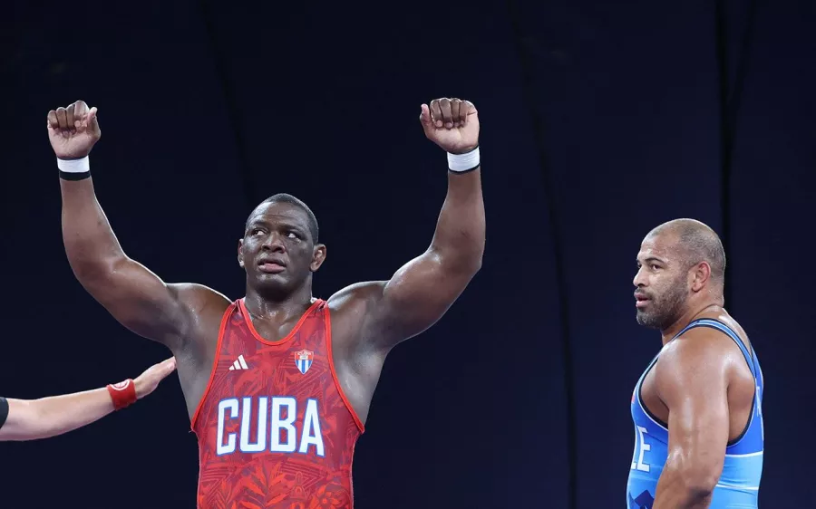 Mijaín López. (Cuba. Lucha). Ganador de cinco medallas de oro consecutivas en Juegos Olímpicos. Se retiró en París 2024.