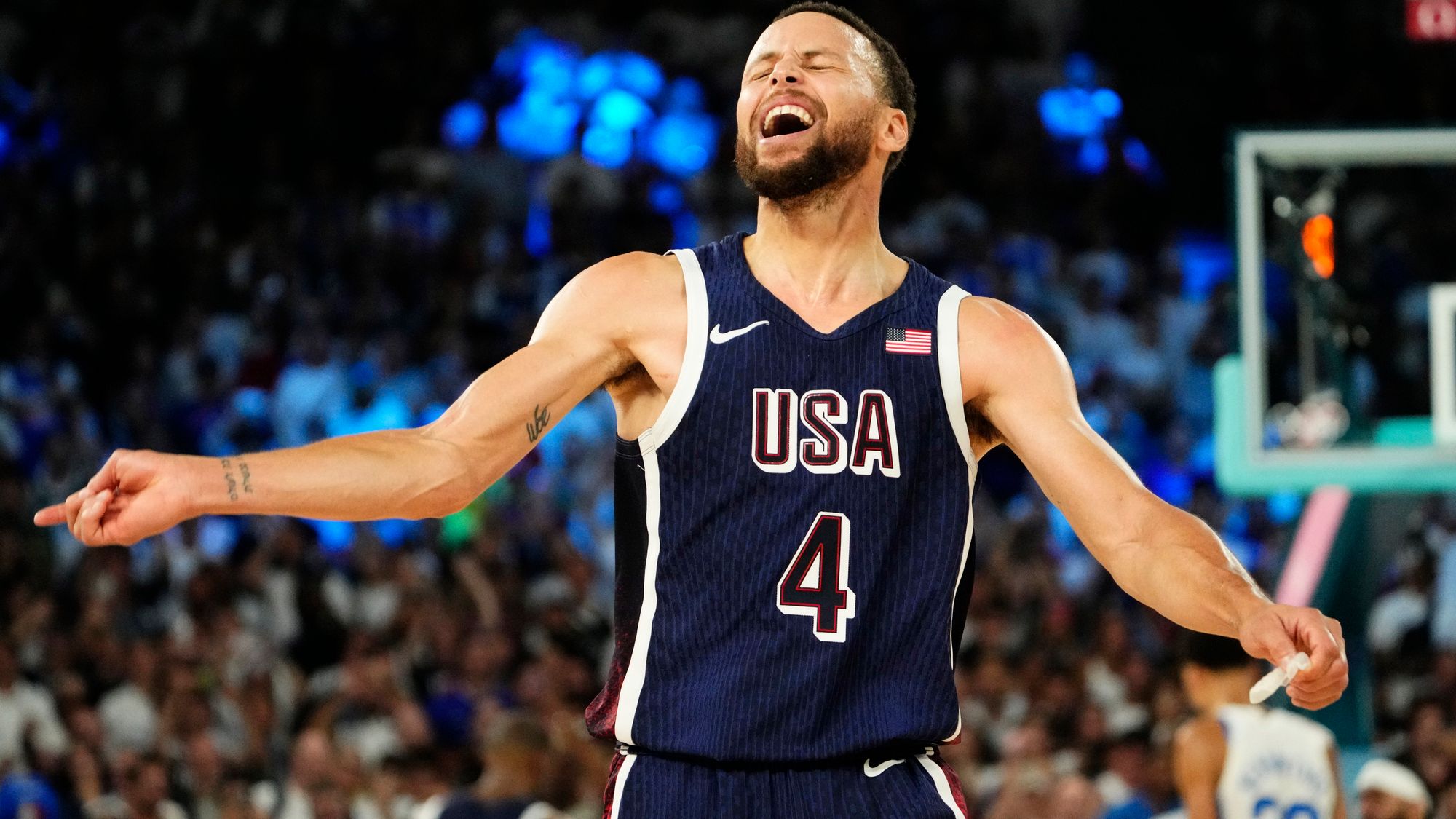 Who will join Stephen Curry in Los Angeles 2028?