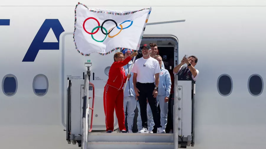 La bandera olímpica ya está en Los Ángeles