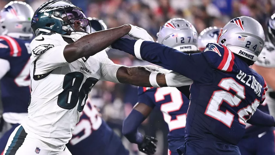 Buen regreso de los Eagles y ganaron en New England