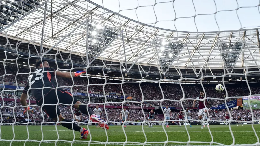 Debut y tropiezo en casa del West Ham United