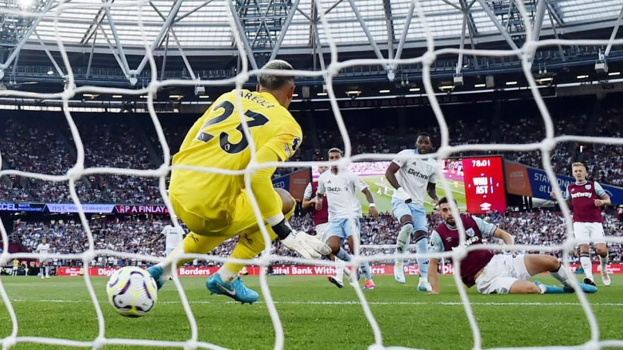 Debut y tropiezo en casa del West Ham United