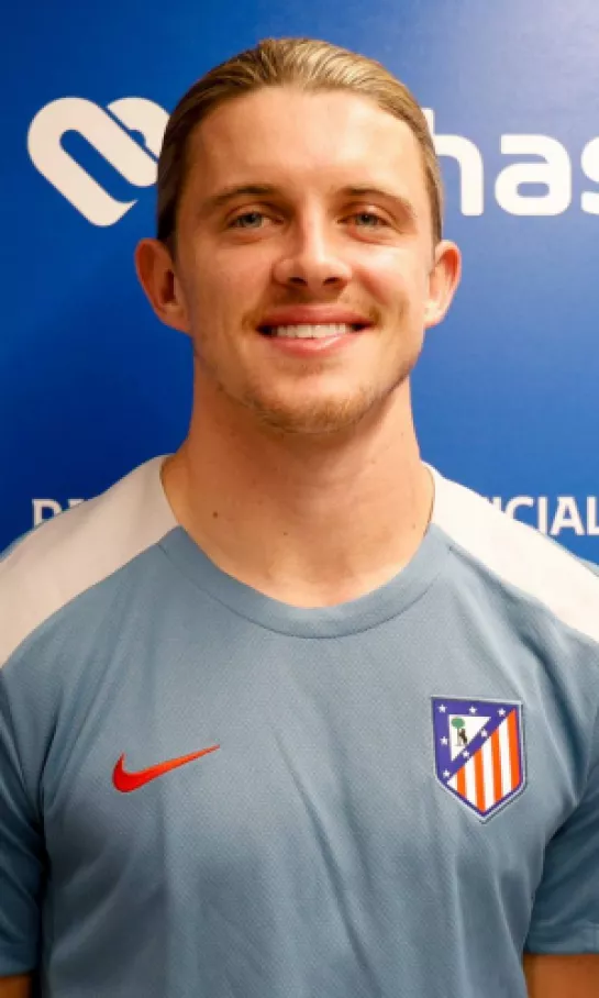 Atlético de Madrid presentó a Conor Gallagher